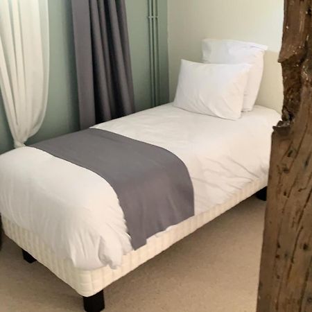 Hotel Le Troncais Saint-Bonnet-Tronçais Esterno foto