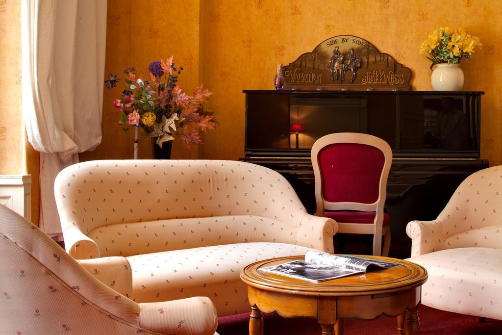 Hotel Le Troncais Saint-Bonnet-Tronçais Esterno foto