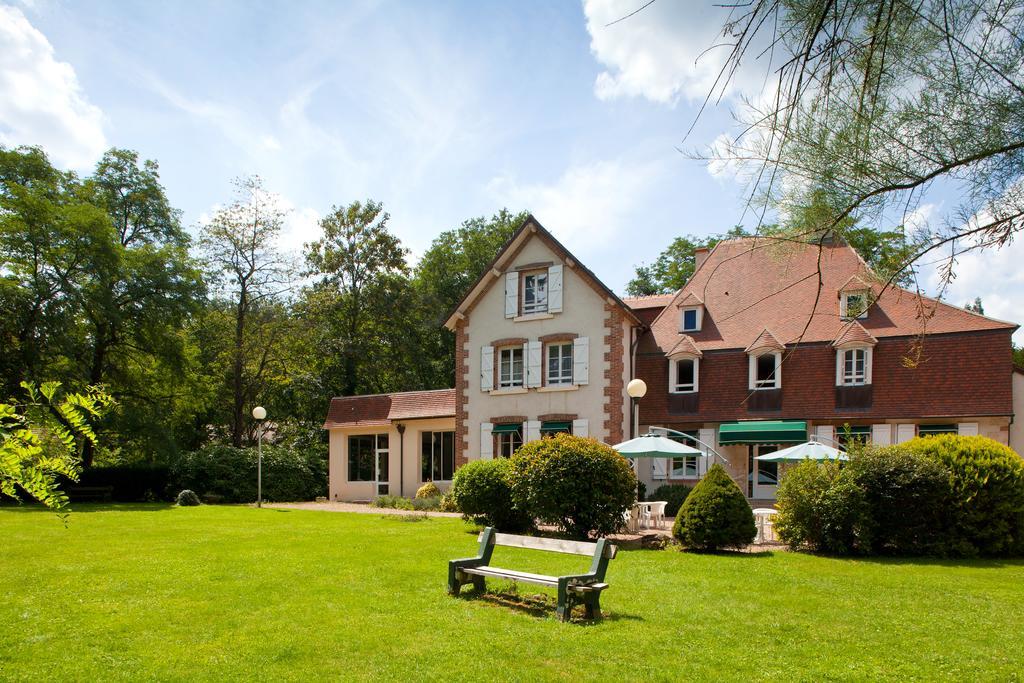Hotel Le Troncais Saint-Bonnet-Tronçais Esterno foto