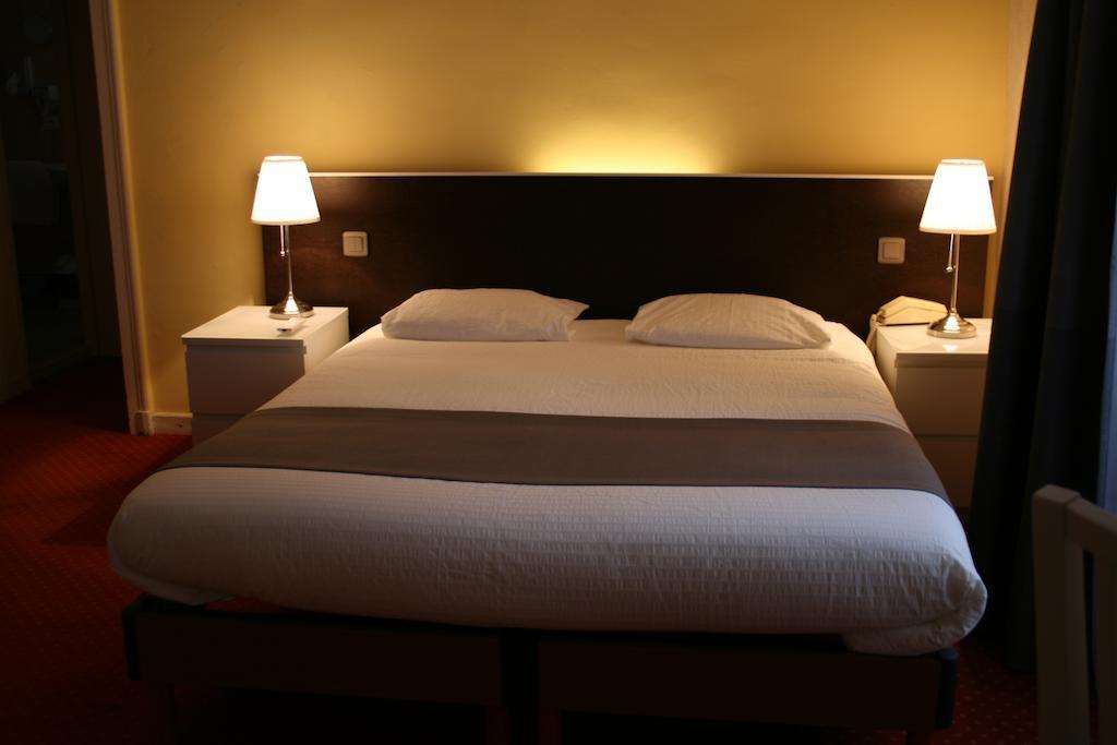 Hotel Le Troncais Saint-Bonnet-Tronçais Camera foto