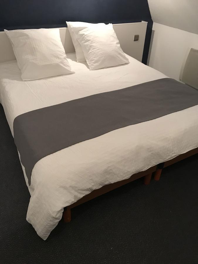 Hotel Le Troncais Saint-Bonnet-Tronçais Esterno foto